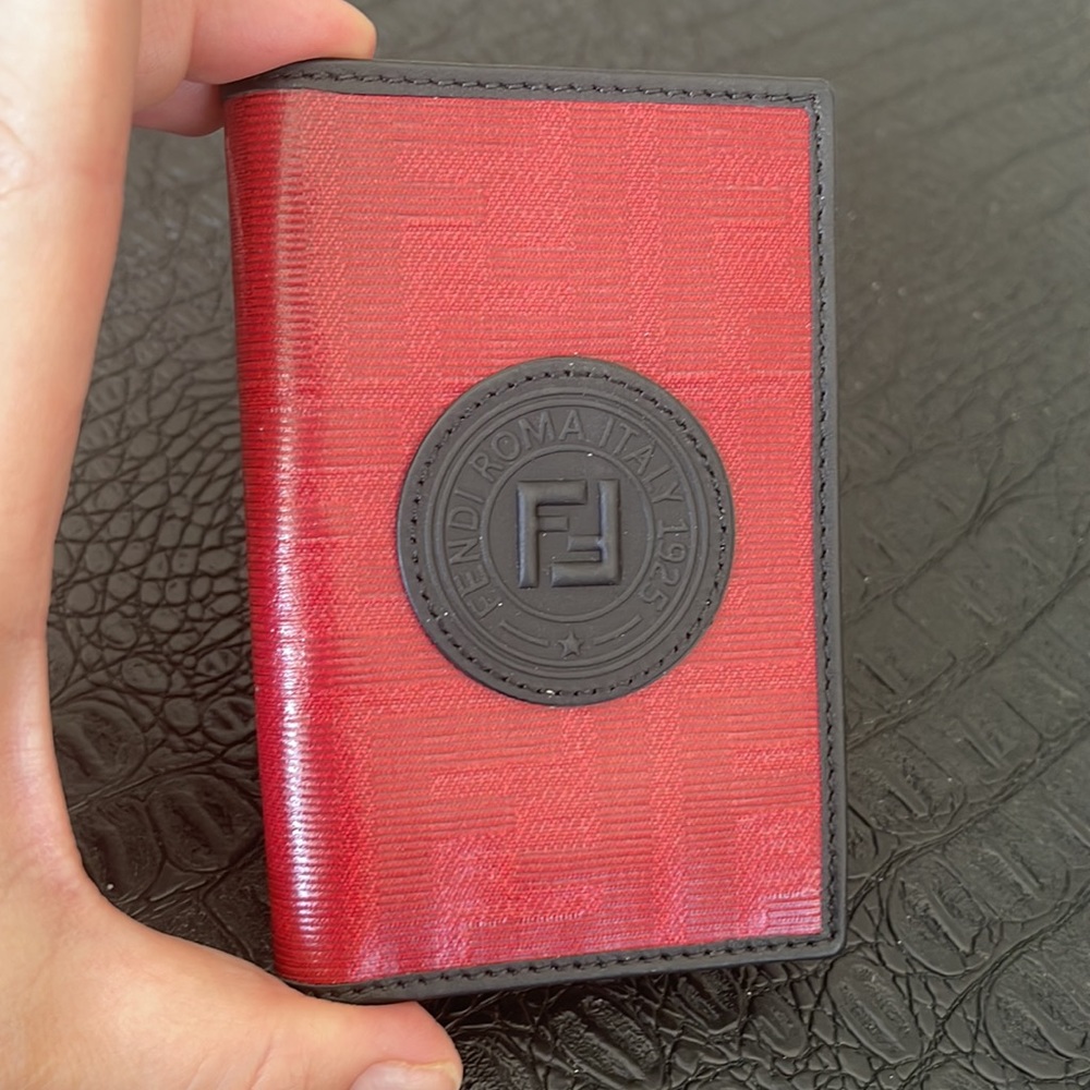 Fendi Red Leather Wallet Logo Black